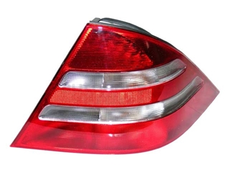 2208200264 R & S/Ulo Tail Light; Right Assembly