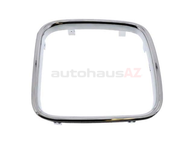 51131973898 BBR Automotive Grille Molding; Grille Trim for Right Center Grille (Narrow Kidney)