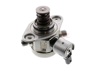 13518604231 Bosch Fuel Pump; High Pressure Pump on Engine