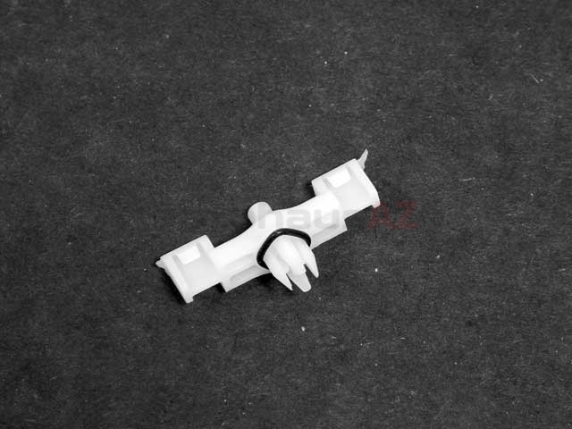 95555954700 O.E.M. Door Sill Panel Clip